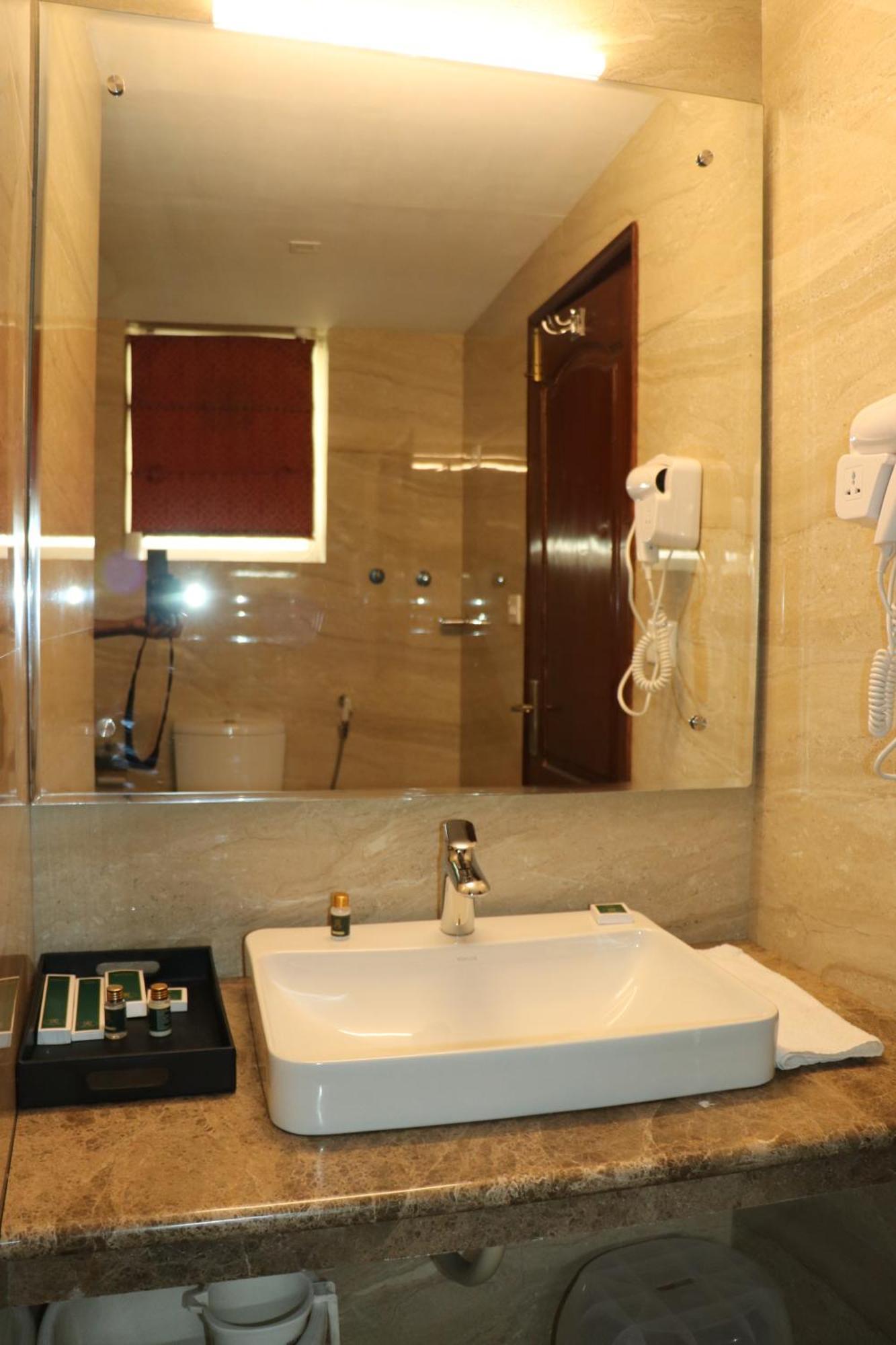 Golden Meadows Hotels & Resorts Sonamarg Luaran gambar