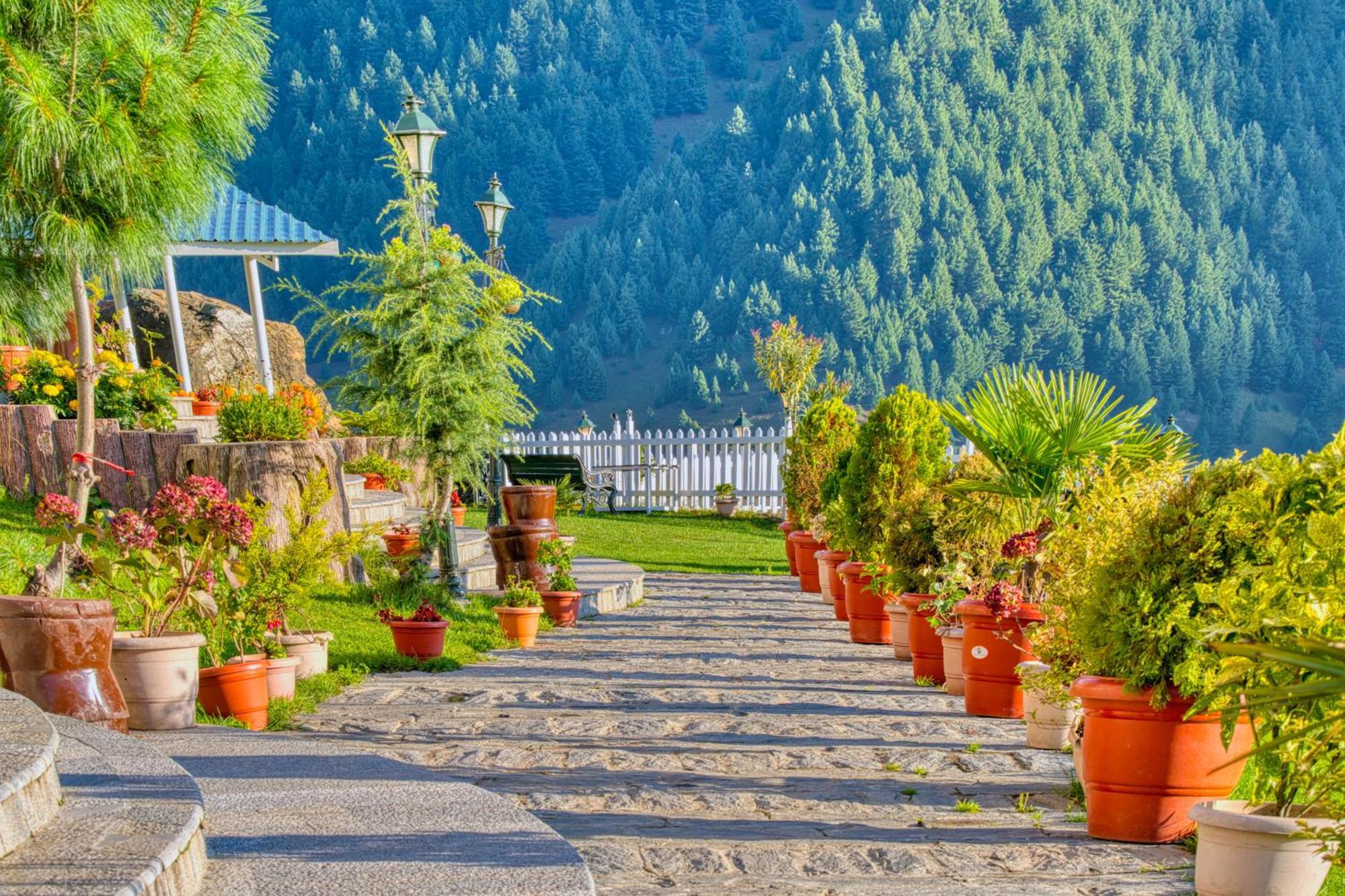 Golden Meadows Hotels & Resorts Sonamarg Luaran gambar