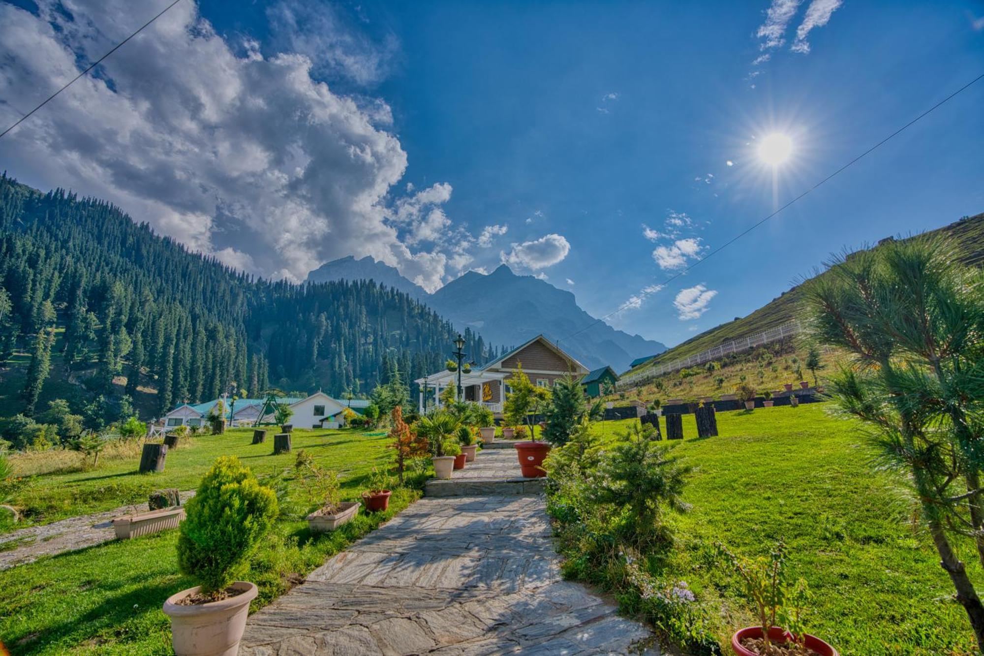 Golden Meadows Hotels & Resorts Sonamarg Luaran gambar