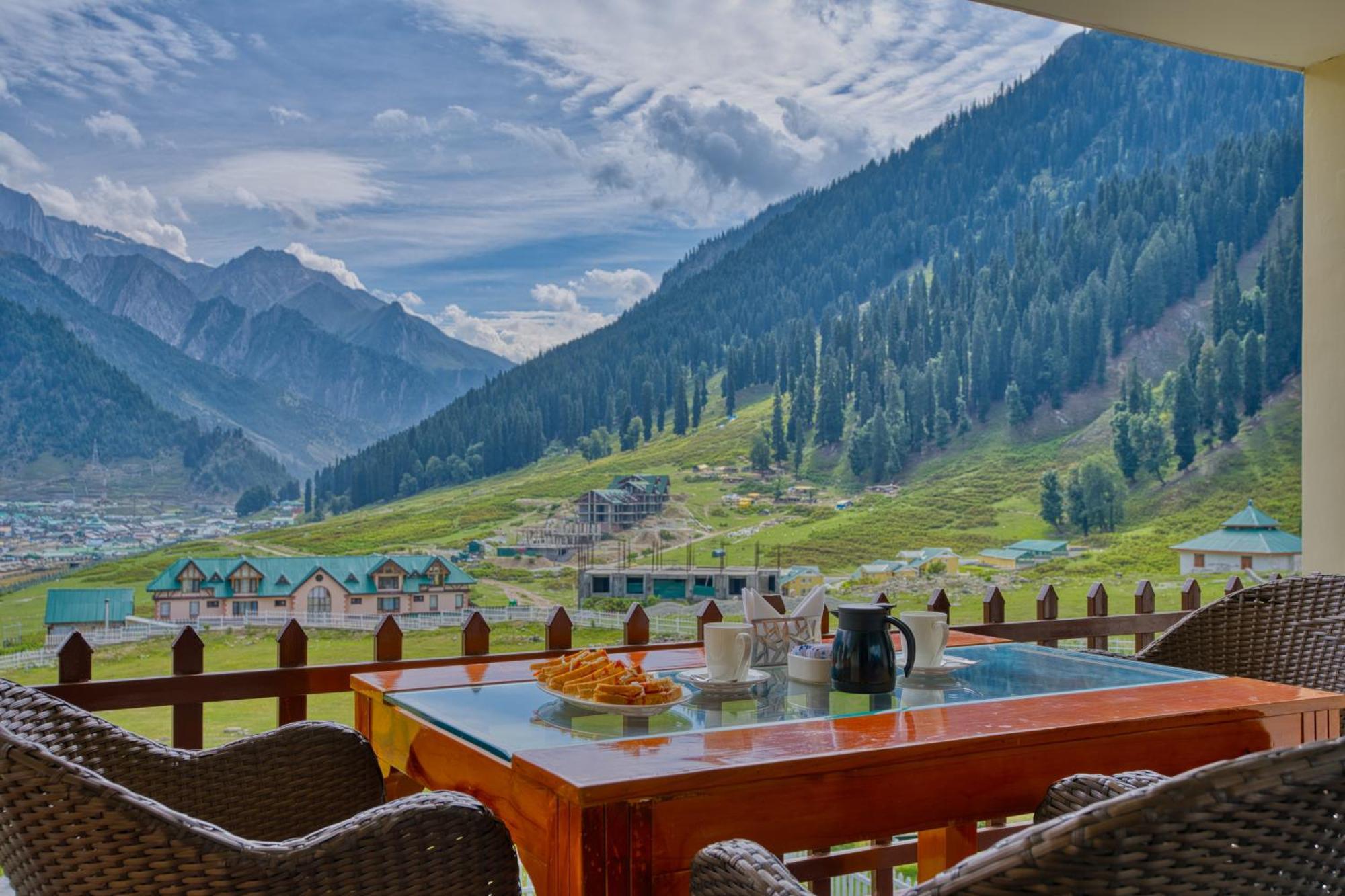 Golden Meadows Hotels & Resorts Sonamarg Luaran gambar